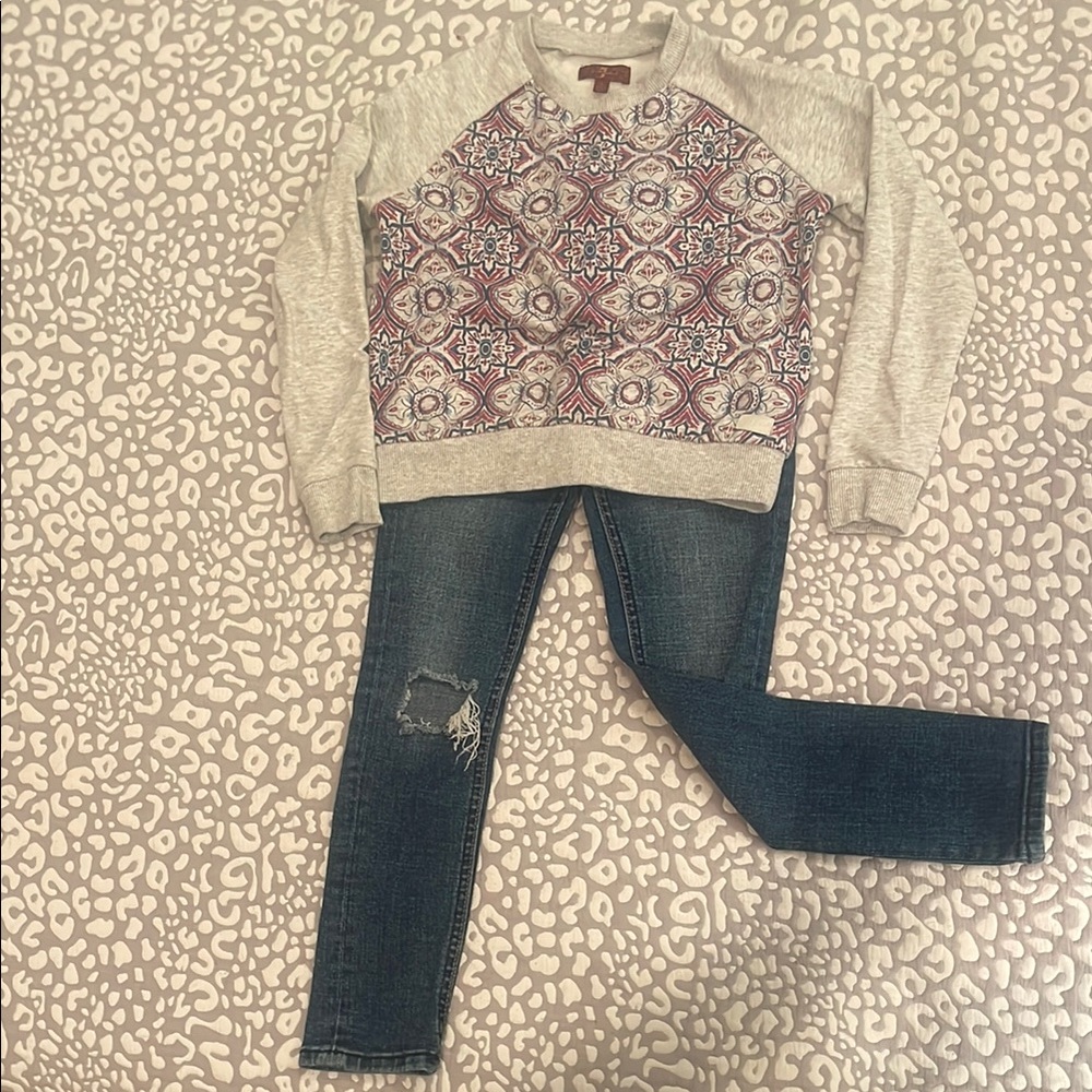 7 for all mankind Gray Patterned Sweater and Distressed adjustable waist Jeans